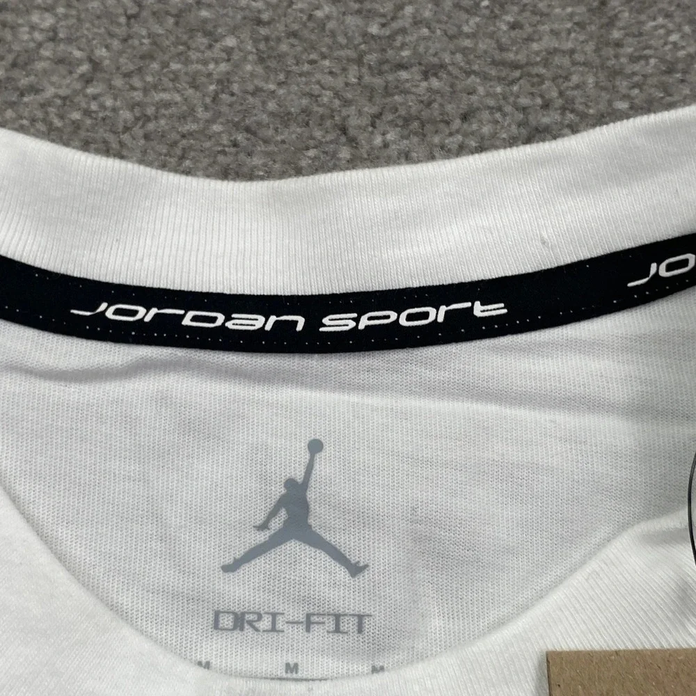 Jordan Dri-FIT Graphic T-Shirt Mens Medium White Michael Jordan Motion Print